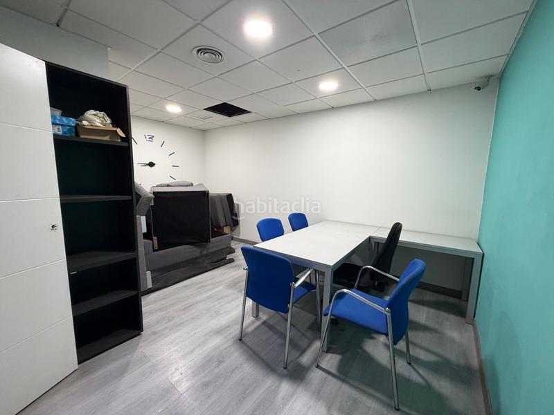 Foto 77193f82-1f1f-469e-a8fd-286c87328158. Geschäftsraum in avenida alcoi 123 in Campoamor Alicante