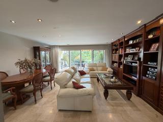 Maison  Locutor vicente hipolito. Bungalow enfrente del gimnasio arena