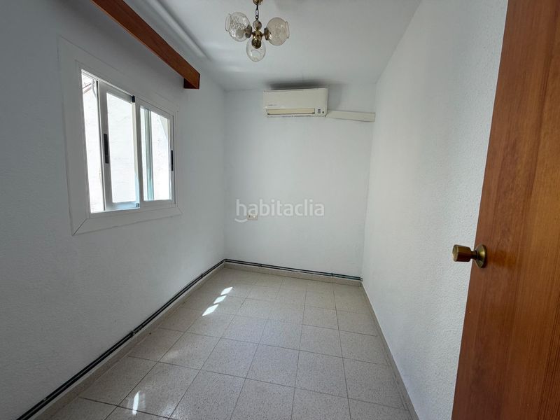 Foto 3bd5a9c7-7e90-475b-822a-20ee25db49bf. Edificio en calle de toledo 16 edificio en el casco antiguo en Alicante