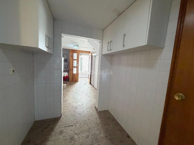 Foto e281c8de-7c97-4432-a9b1-df221777b4e3. Edificio en calle de toledo 16 edificio en el casco antiguo en Alicante