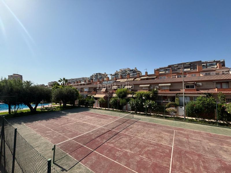 Foto 345a50e7-05b4-43e2-a814-f5bf7e81b194. Casa a tridente a Cabo de las Huertas Alicante