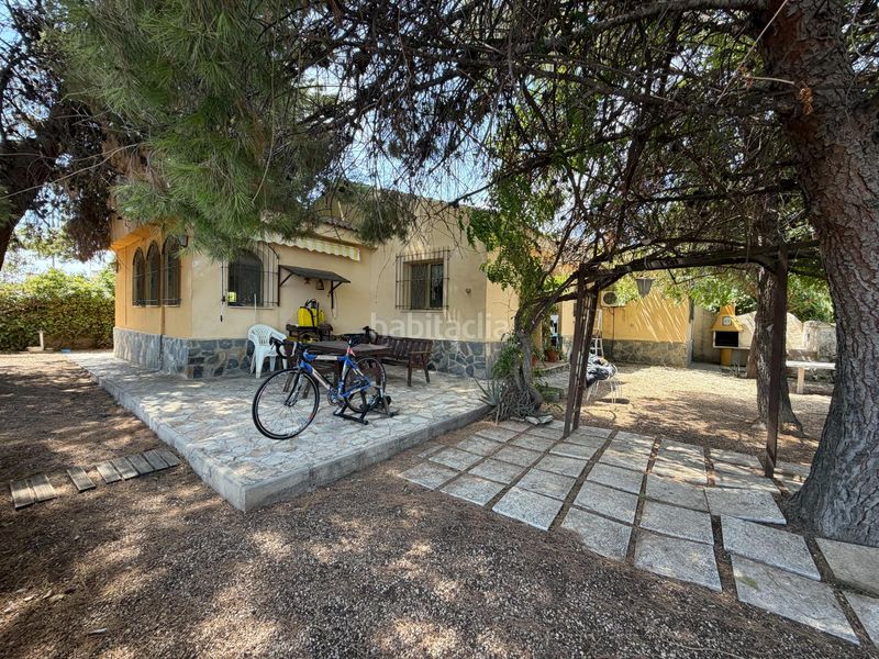 Foto 452030f3-db36-4bb1-b2ac-66b31372bc6e. Casa adossada a calle calle violeta 1 a La Huerta Mutxamel