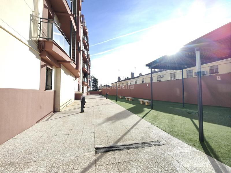 Foto d954bf1e-3f97-417b-9c8b-0f290ee31523. Appartamento con parcheggio piscina in Casco Antiguo Mairena del Aljarafe