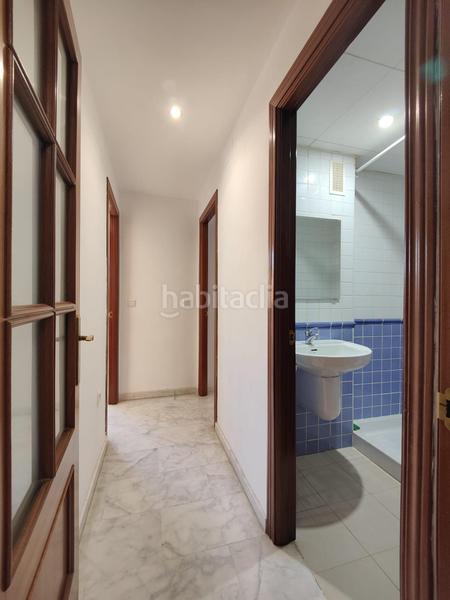 Foto 13dc3be4-b7bc-49a0-a231-45c24b4198fc. Flat with parking pool in Casco Antiguo Mairena del Aljarafe