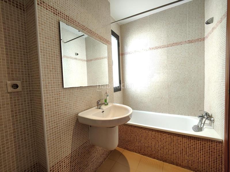 Foto 3fa7f331-3ee6-4c9d-87d6-16f709aa5a96. Flat with parking pool in Casco Antiguo Mairena del Aljarafe