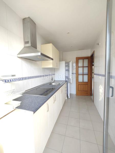 Foto 71de239b-06dd-4a6b-89fd-e8575d6ed308. Flat with parking pool in Casco Antiguo Mairena del Aljarafe