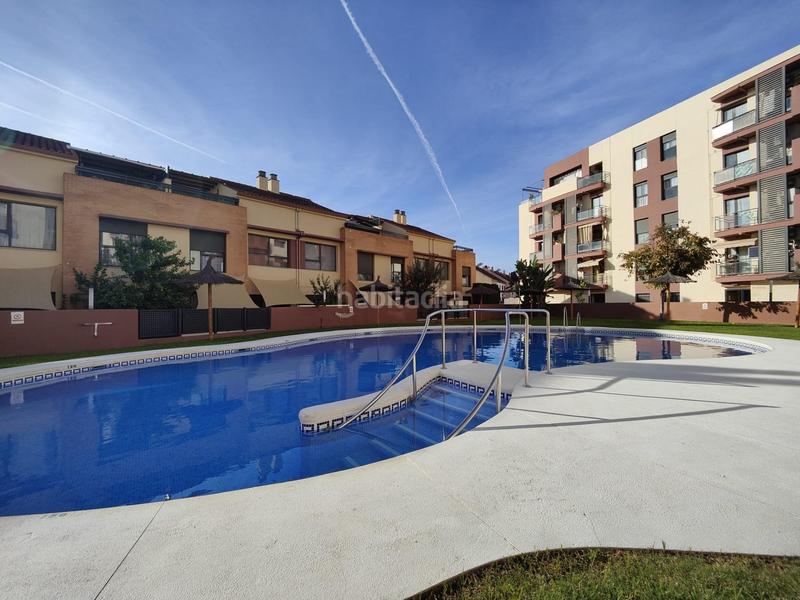 Foto e46863a4-cb74-4cc4-82ce-0d0f699130c5. Flat with parking pool in Casco Antiguo Mairena del Aljarafe