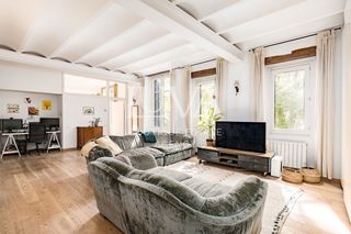 Apartamento en St. Pere - Sta. Caterina - El Born. Amplio y luminoso piso con carácter en el corazón de el born
