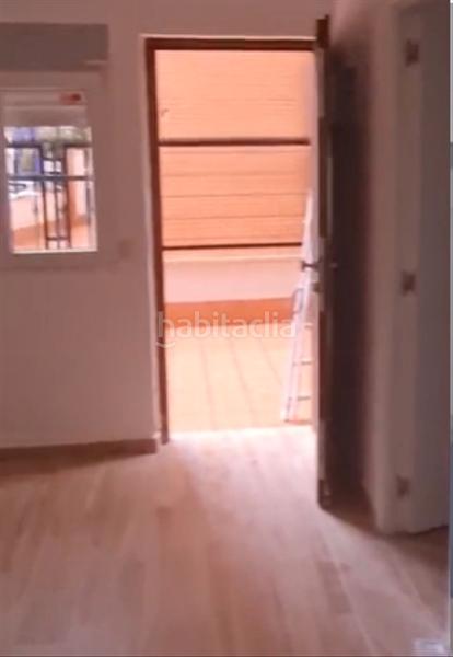 Foto 87b5954b-b7a3-48c8-b46c-640a7dd33dc1. Pis a calle san isidro 4 a Centro de Especialidades Ocaña