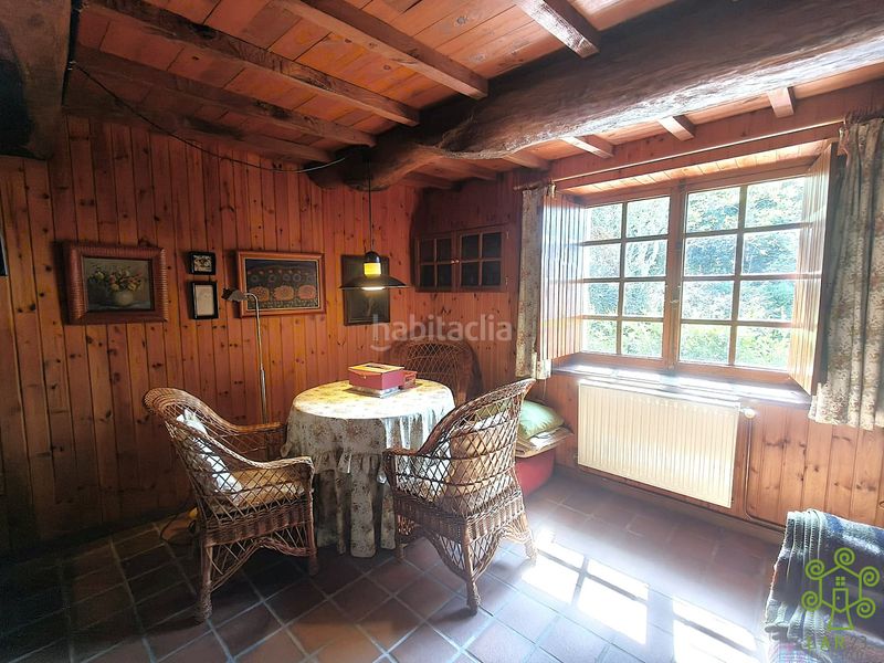 Foto 714767ad-313e-4a37-8ff3-ce3d981453c7. Casa amb xemeneia calefacció aparcament piscina a Abegondo