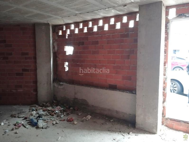 Foto 8a4b10ac-e124-474a-9596-7602d834994a. Location local commercial dans Cambre