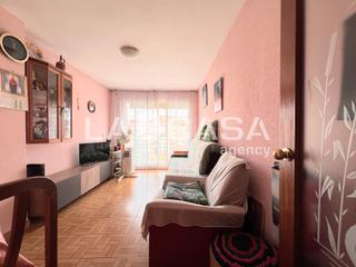 Appartement  Carretera antiga de valència. 8º piso con balcón de 3 habitaciones