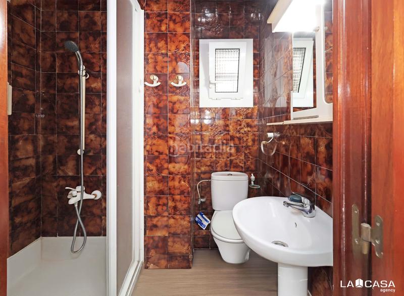 Foto 0e4d5fc4-29ad-4ad3-aafd-ebcc8d8df81c. Piso  de 3 habitaciones en santa eulalia – l’hospitalet en Hospitalet de Llobregat (L´)