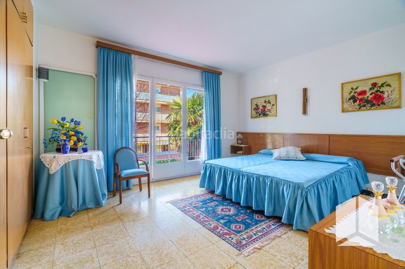 Foto 166fedfe-342a-4e25-beac-7efeee45e6ab. Casa amb aparcament a Lluminetes Castelldefels