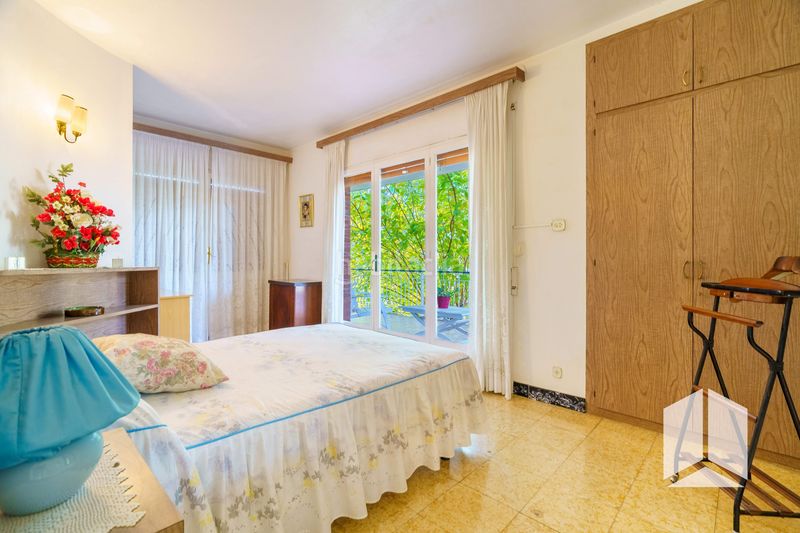 Foto 5a1b847f-5703-4974-a8aa-0329aaf50819. Casa amb aparcament a Lluminetes Castelldefels