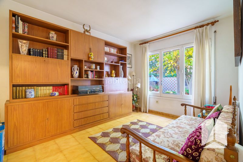 Foto fef50b74-72be-4524-8ed5-96d5205fd987. Casa amb aparcament a Lluminetes Castelldefels