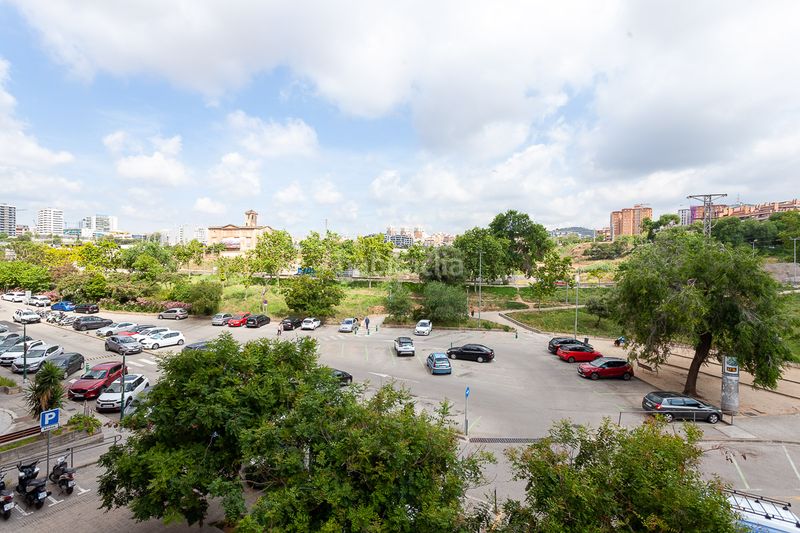 Foto 92080f9d-7415-4a81-a64d-1799c3682e57. Pis a Can Vidalet Esplugues de Llobregat