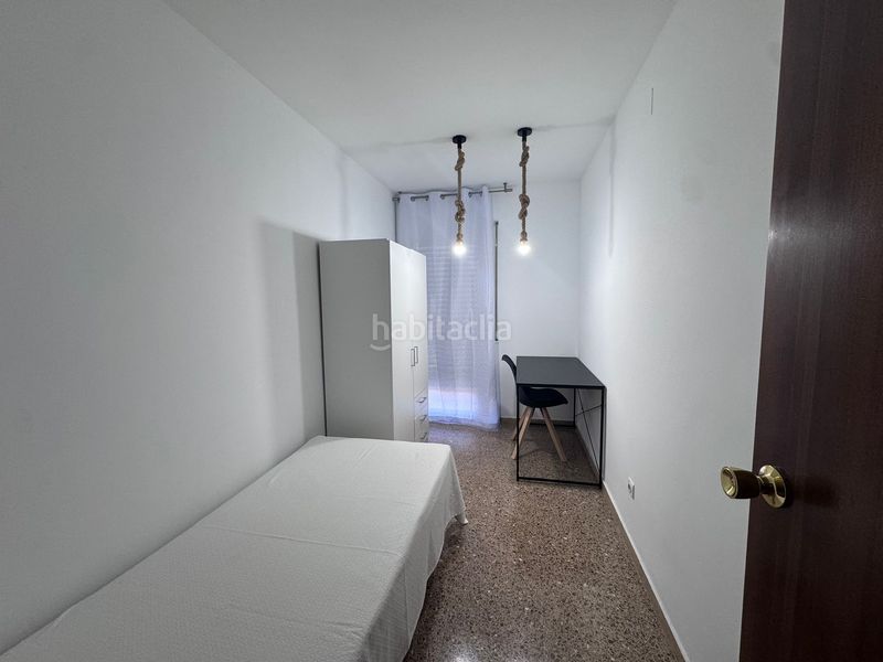 Foto c62c8de7-895a-4109-96a3-5eae1058a6e8. Pis a Can Vidalet Esplugues de Llobregat