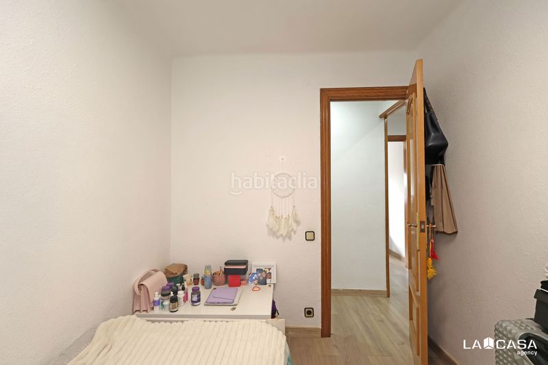 Foto e2826c29-861b-45ee-baea-0d7a155b10ac. Pis a Can Vidalet Esplugues de Llobregat