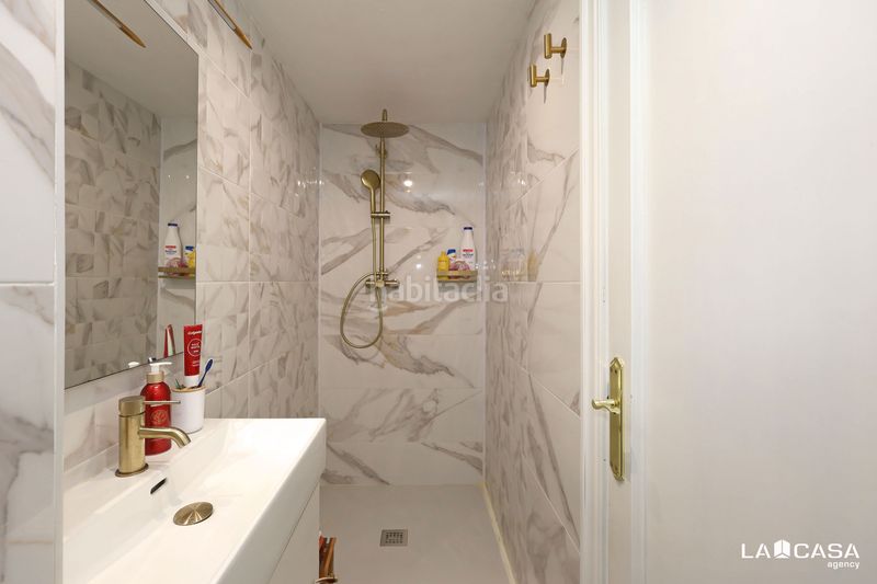 Foto c6623025-696c-4618-a977-81eb6ed64a2d. Duplex avec chauffage dans Can Clota Esplugues de Llobregat