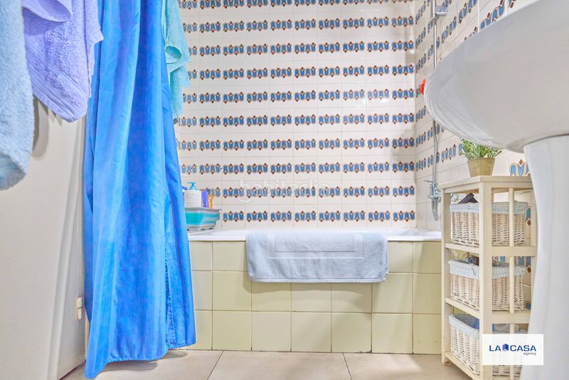 Foto 23ffbb7f-cd48-487e-9b67-5431f1c6509d. Piso en La Bordeta Barcelona