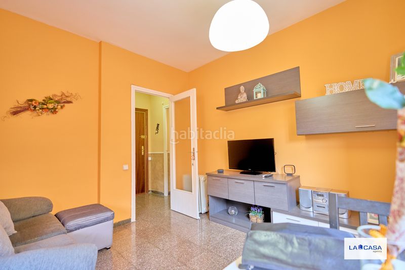 Foto 778e6eed-48b9-435c-b684-c52547c61872. Piso en La Bordeta Barcelona