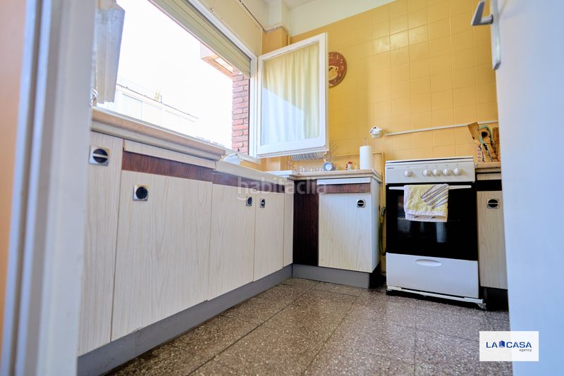 Foto 8c22eba7-a856-4b74-928c-a2500a38cfbb. Piso en La Bordeta Barcelona