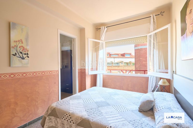 Foto 8c9c383e-0882-4403-b352-bf917c090c63. Piso en La Bordeta Barcelona