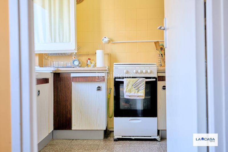 Foto e6781f97-3c83-47c4-bb73-d747ca3669a0. Piso en La Bordeta Barcelona