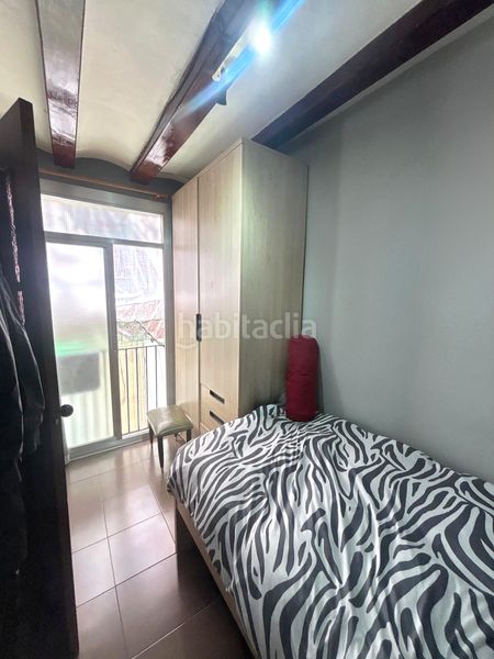 Foto bed06387-b875-4a98-88dc-0797b231bb35. Pis a Raval Barcelona