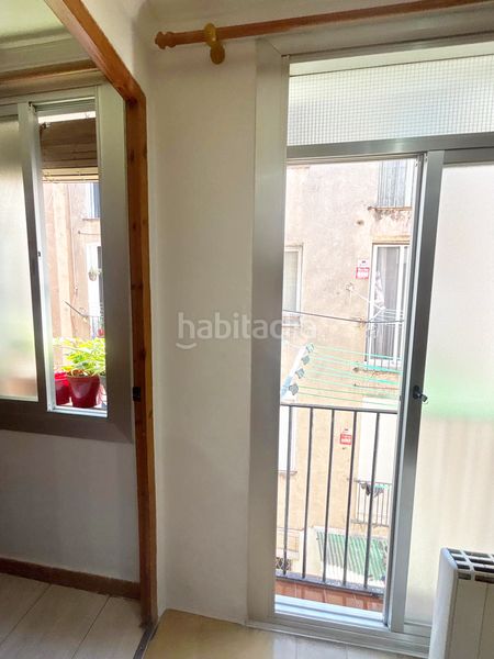 Foto ffa0d172-8794-4702-bd76-7dabfbc5cf50. Pis a Raval Barcelona