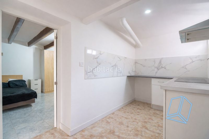 Foto 4d2323a6-d243-44e6-85e9-9cf0f2f7b6cc. Planta baja en La Nova Esquerra de l´Eixample Barcelona