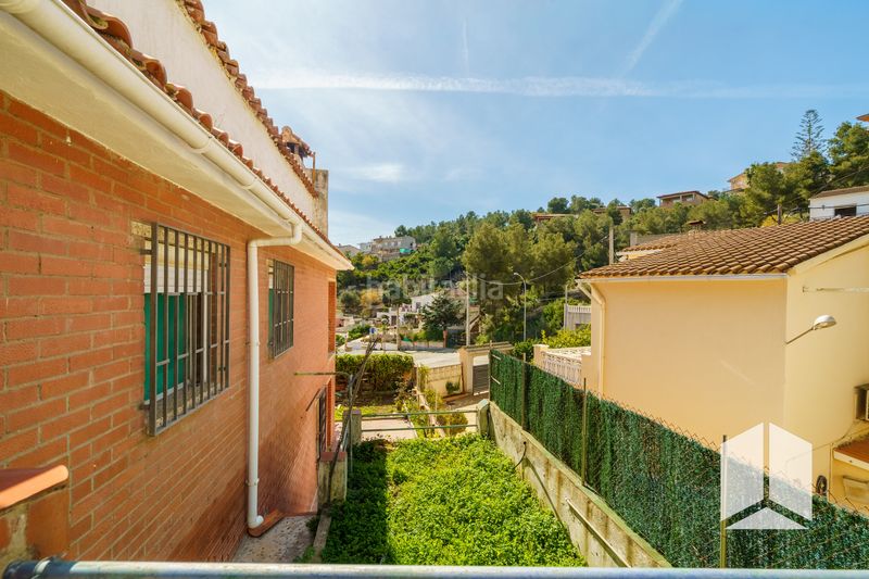 Foto 90e8bd8d-e444-4405-845b-314592f13b3e. Casa amb aparcament a Bisbal del Penedès (La)