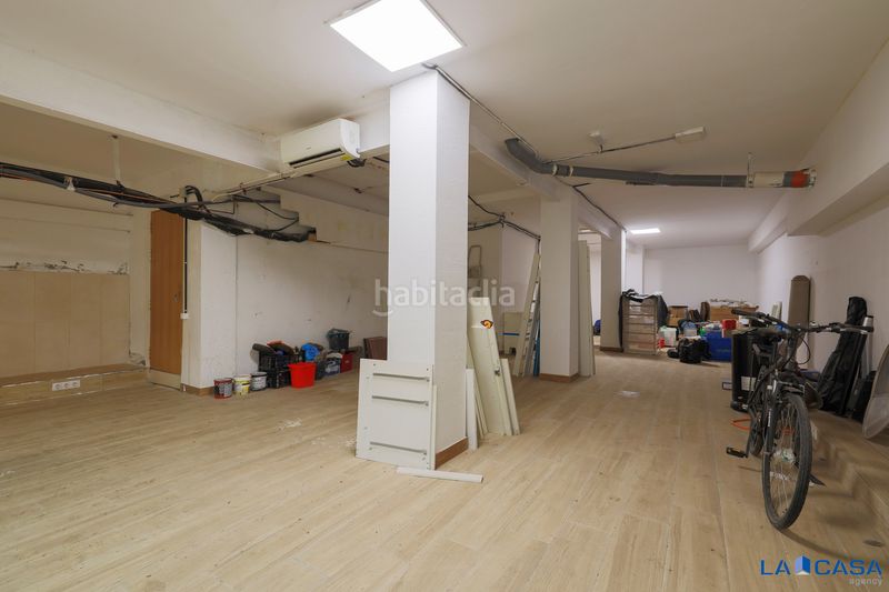Foto 0f17e44a-2e2e-48ea-a8de-f3f0a6f0b1a3. Planta baixa a Hostafrancs Barcelona