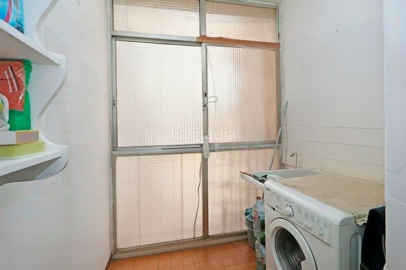 Foto 42d28998-0460-4f06-a461-c2690c0ed929. Piso en Sant Antoni Barcelona