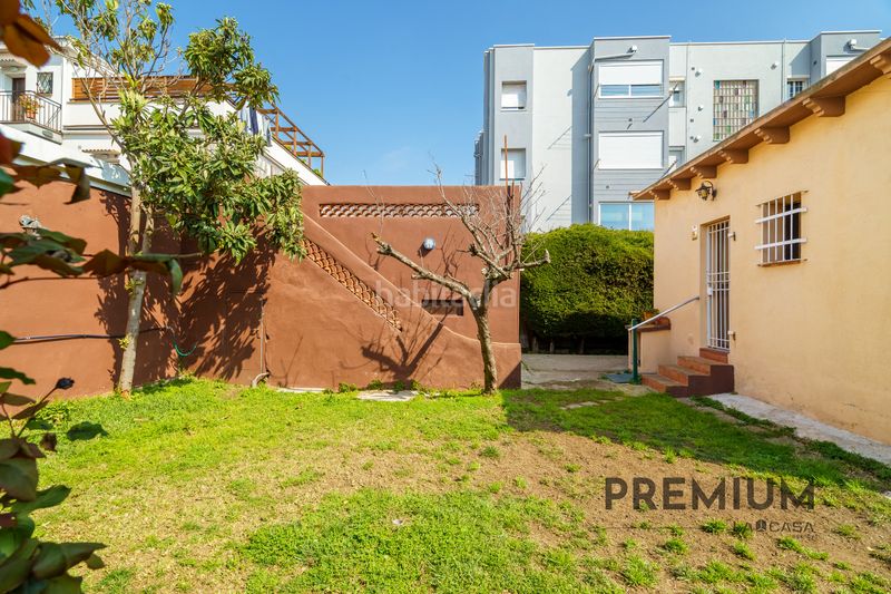 Foto 0f44781f-d8de-46e7-834d-2758343848fc. Casa amb aparcament a Can Bou Castelldefels