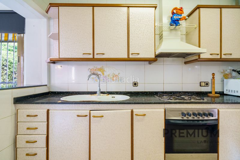 Foto 198edd89-2fa9-44dd-829c-c2b9af505449. Casa amb aparcament a Can Bou Castelldefels