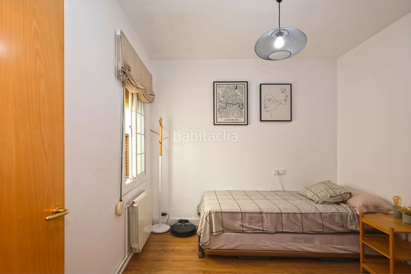 Foto b7bedfc7-6c8f-4aaa-9204-1bf752571f39. Pis a Sants Barcelona