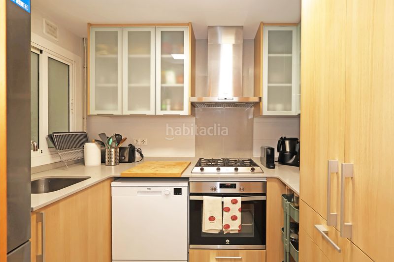 Foto 1570ff42-97b0-40e3-8fc1-82f0aceafb7d. Piso en Sants Barcelona