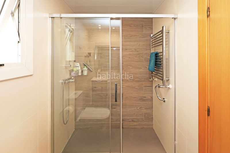 Foto 1cf75003-9b31-4ddb-8cd5-5e3dc490a840. Piso en Sants Barcelona