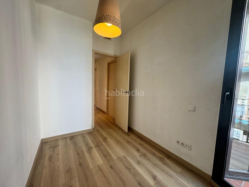 Foto 5eca762d-a8c9-4d3c-a8de-65616731384d. Pis a Sants Barcelona