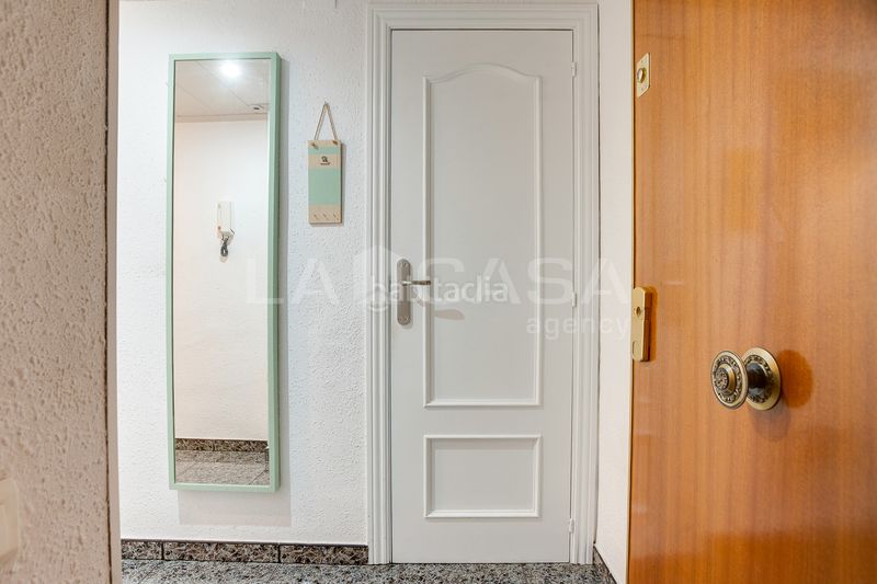 Foto b06670b7-c15a-4fb2-858d-459dd189847b. Pis a Provençals del Poblenou Barcelona