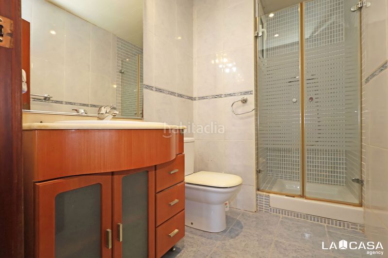 Foto e0404200-b0e9-487d-b273-8e2e9db7c291. Àtic a Can Vidalet Esplugues de Llobregat