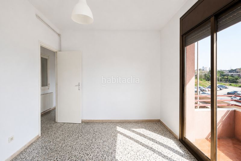 Foto d87d6c54-d69b-4610-b727-0a26a58584e2. Pis amb calefacció a Can Clota Esplugues de Llobregat