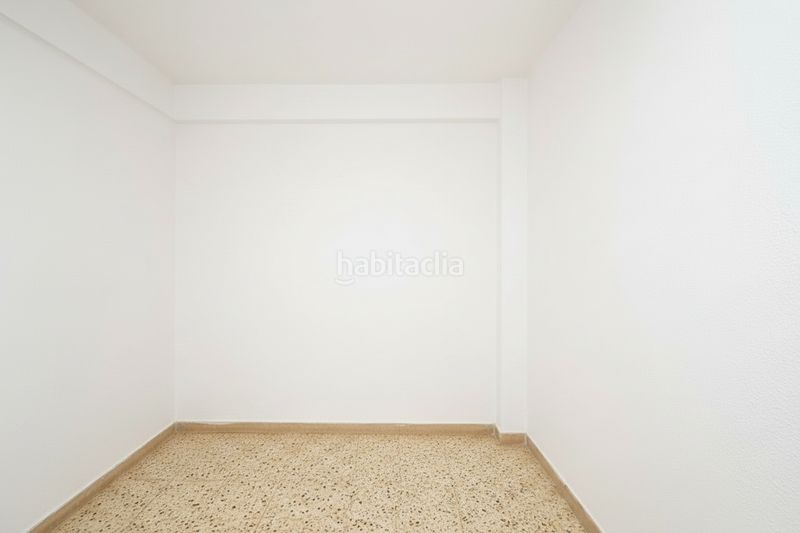 Foto 21b00e76-89f9-4543-be73-de495d267fa4. Àtic a Can Vidalet Esplugues de Llobregat