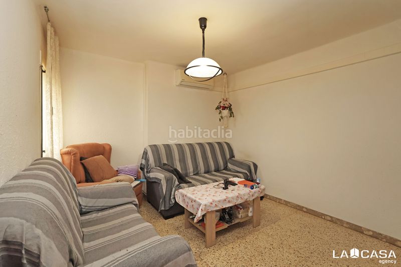 Foto edf1f95c-189d-41ba-8e3f-dc0f3e813d93. Àtic a Can Vidalet Esplugues de Llobregat