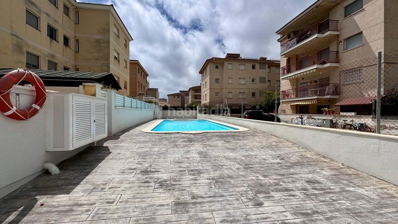 Foto 43dceba5-c66d-41ea-a172-481e4fe31f7e. Planta baixa amb calefacció aparcament piscina a Cunit