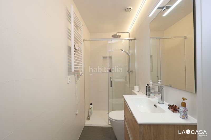 Foto d890f54a-3ed0-462d-9602-87a4c67b8207. Pis amb aparcament piscina a Molins de Rei