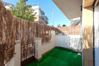 Locale commerciale in Vista Alegre