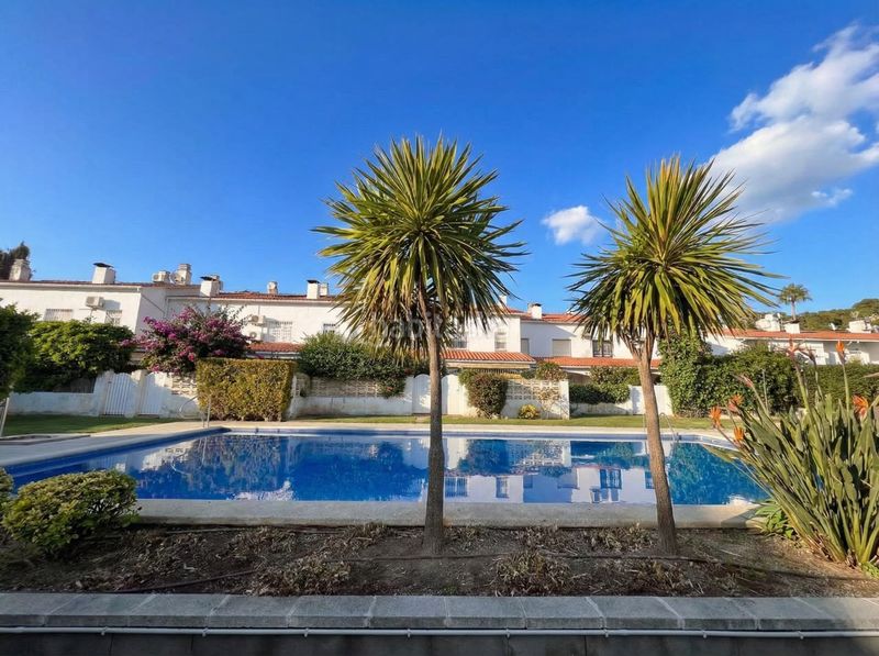 Foto 90579721-3a87-4bf1-b0d0-38d0ee9a1f99. Casa adossada a Bellamar Castelldefels